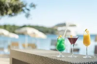 Crvena Luka Resort - Bares