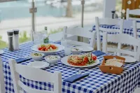Golden Coast Beach Hotel - servizio colazione