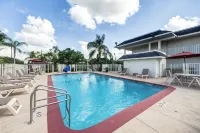 Motel 6 Lakeland, FL Hotels in Crystal Lake