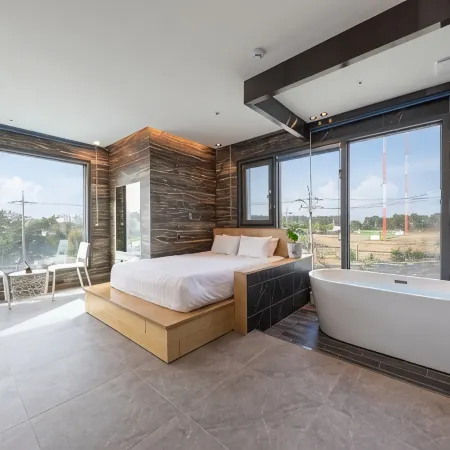 Gangneung Terrain by W Pension Отели рядом с достопримечательностью «Пляж Канмун»