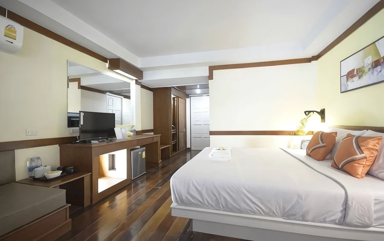 รูปภาพของไอเรส อ่าวนางซีฟร้อนท์