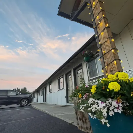 The Pioneer Motel