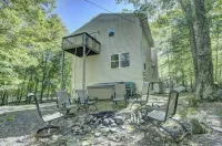 Welcome to this beautifully updated home in Masthope Community