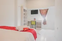 RedDoorz @ Jalan Pangeran Antasari Lampung 2 Hotel berhampiran Perum Griya Sukarame Blok F6