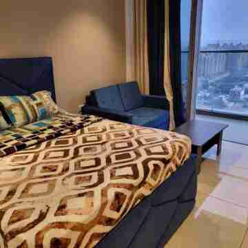 BnBBuddy Modern Studio with AC and WiFi in charming Gurugram Rooms