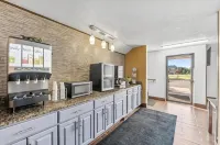 Super 8 by Wyndham Franklin Hotels in Franklin