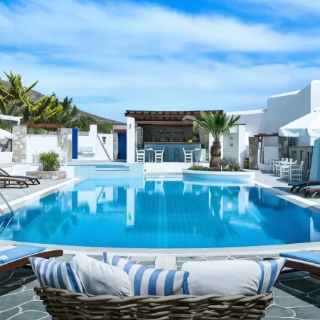 Folegandros Apartments