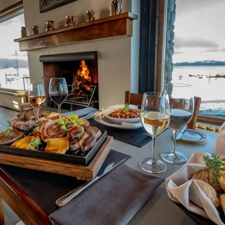 Tolkeyen Ushuaia Hotel