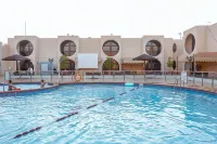 Holiday Inn YANBU by IHG - Kolam Renang