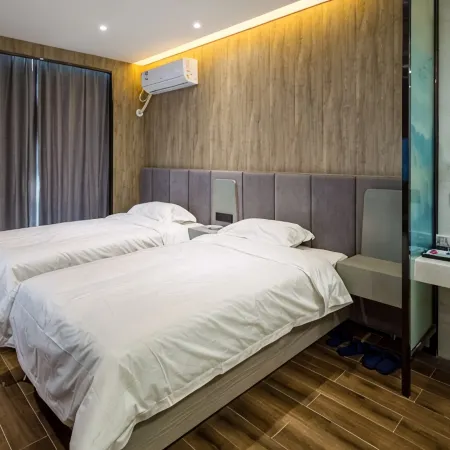 Minjiang Pearl Business Hotel Hotels in Lujiang