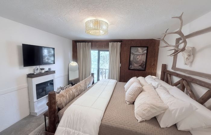 Cozy 2/2.5 Condo-Close to Lifts-Walk or Ride Shuttle Route-WiFi-Family Friendly