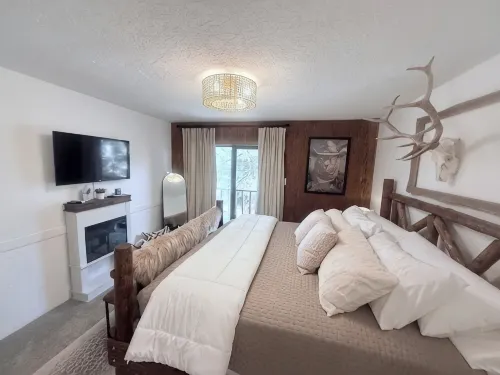 Cozy 2/2.5 Condo-Close to Lifts-Walk or Ride Shuttle Route-WiFi-Family Friendly