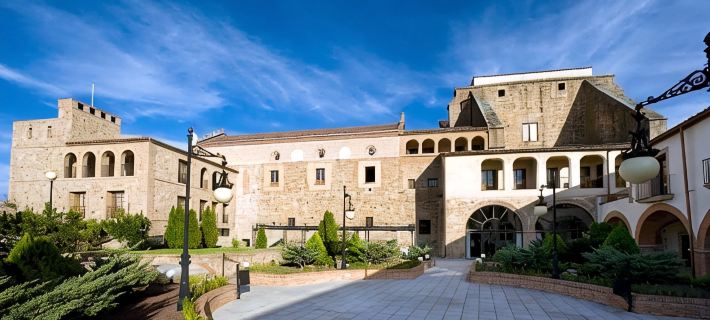 Parador de Plasencia Отели в г. Касерес