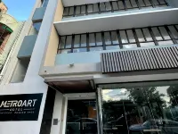MetroArt Hotel Hotels near El Teatro