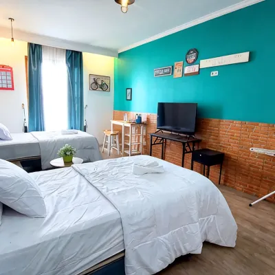 GraVilla Stay Hotels near Villa Robert