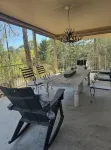 *NEW* Mtn view retreat! Pets! 3 min Dtwn/Pooltable - 부티크
