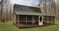 拉克萬納縣山林小屋-溫馨兩卧室小木屋 - 民宿