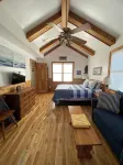 Charming Lakeview Cottage. Private Access. Two Paddleboards Provided. - 2-stjärniga