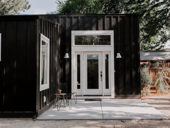 Beautiful, North Boise Guesthouse