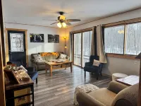 Charming 2-bedroom cottage with WiFi, AC on quiet lake on trails with kayaks. - 2-Star