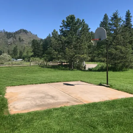 Spring Creek Inn