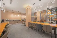Jingfang E-Sports Hotel (Kaijiang Qiaoxing Central Shopping Center) - 2-Star