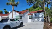 2Br Waterfront House with Gorgeous Water Views & Dock! - Condos