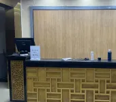 Baizhou E-Sports Hotel (Longxingsi Water Street)