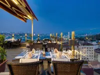 ليفني إسطانبول هوتل هاندوريتين كوليكشن Hotels near رصيف ميناء الحريم