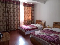 Kangding Chengkang Business Hotel - Auberges