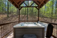 Copper Spa -Luxury Cabin w/ Steam Spa, Hot Tub - Sleeps 14