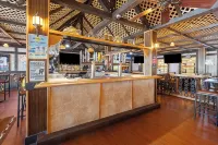 Canad Inns Destination Center Grand Forks - bar