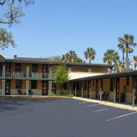 Castillo Inn