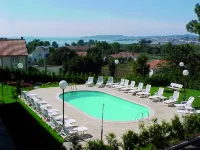 Hotel Lombiña - parking