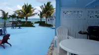 Beachside Exuma Villa newly remodeled!Great location near resorts & restaurants - Homestay