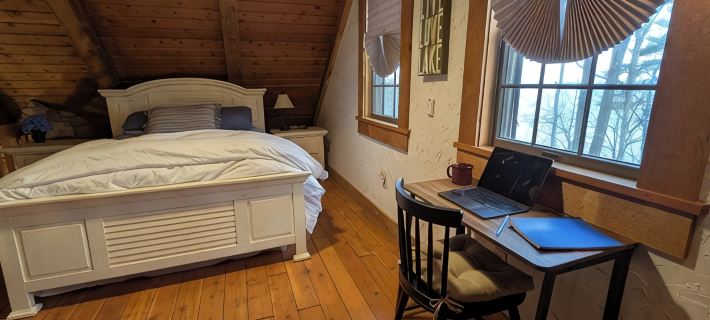Lakeside Log Cabin with Cozy Stone Fireplace Hotels in Yates County
