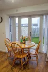 Modern Main Door Flat Edinburgh City Center Hotels in Merchiston