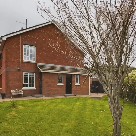 Wonderful 4-bedroom house in Newry Central