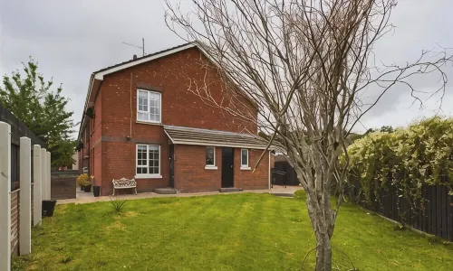 Wonderful 4-bedroom house in Newry Central