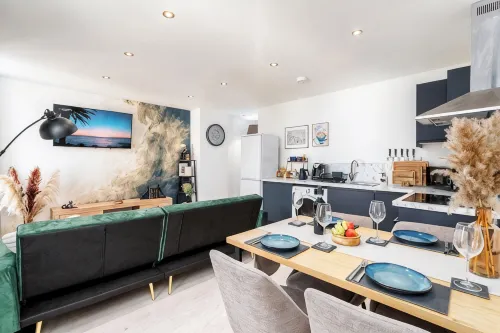 Archies Cozy Retreat Premier Apartments Derby - Kitchenette