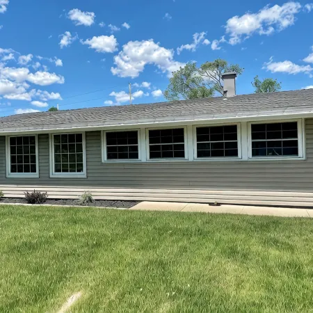 Cozy 3 bed, 2 bath home close to historic downtown Hannibal