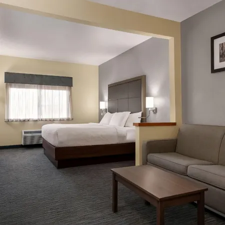 Best Western Plus Paper Valley Hotel