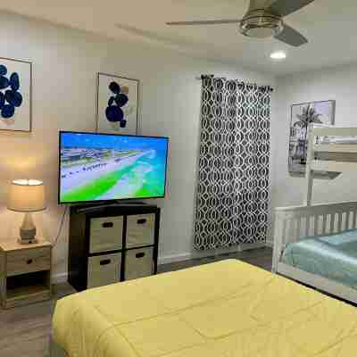 5-bedroom vacation home just few minutes to Destin Beach Rooms