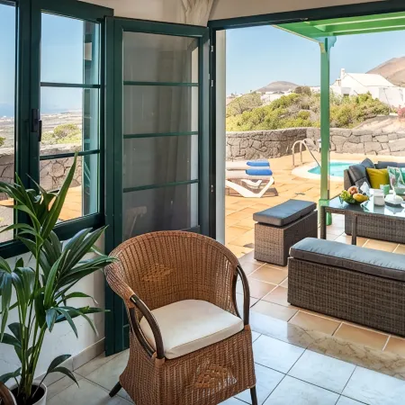 Luxury villa, swimming pool, sea views, A/C, BBQ, WIFI,