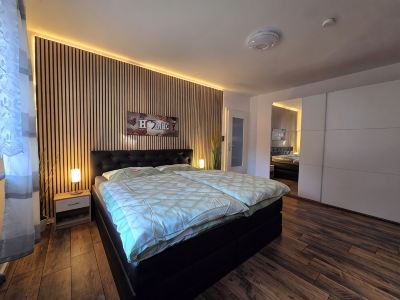 Exclusive and bright apartment in the centre 4 with box-spring beds, wifi