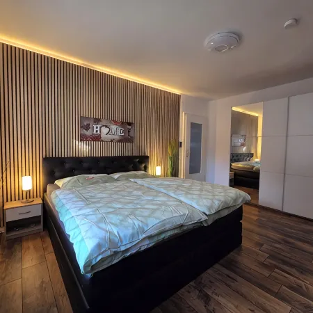 Exclusive and bright apartment in the centre 4 with box-spring beds, wifi