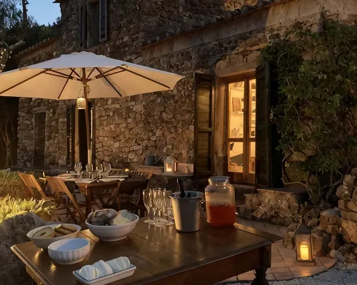 Charming stone farmhouse 1.5 km from the sea Ξενοδοχεία στην πόλη Rio
