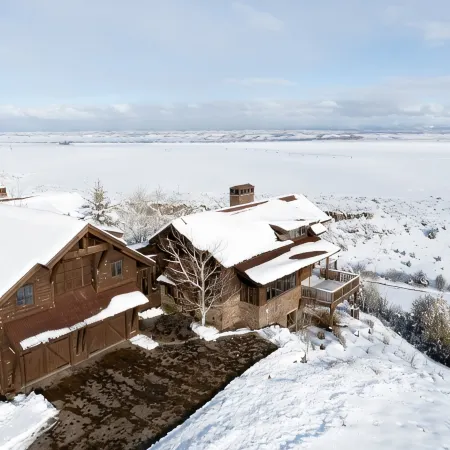 Affordable elegance with great Teton Mountain views