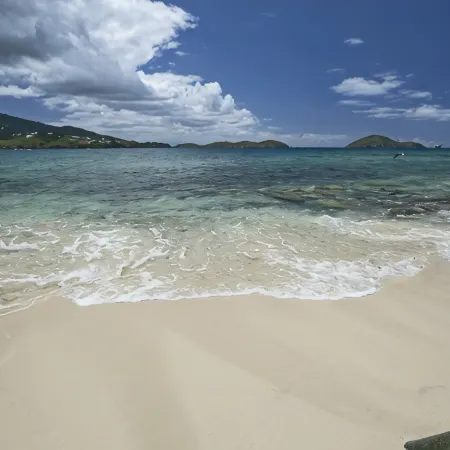 Magens Bay Super Villa! 2026-27 Specials: 1or2 Nts Free 3Pools, Beach, 36' Boat!