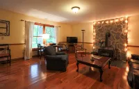 Charlottesville Retreat for Family & Friends - 4つ星
